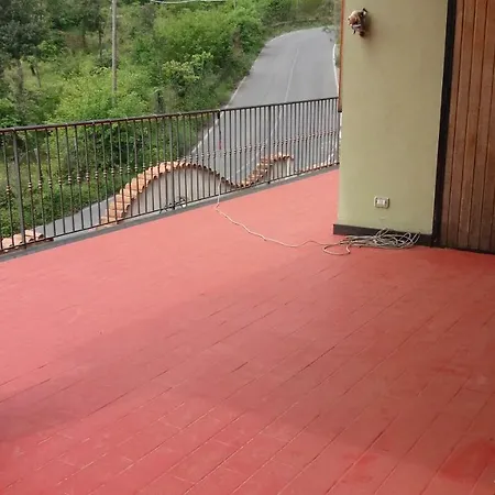 Le Tre Rose Di Maria * Pedara